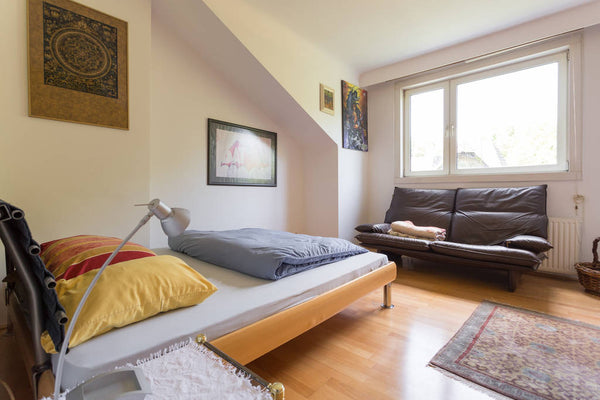 Comfortable 20m² room with queen size bed and shared bathroom. The area is sligh Vienna, Austria Room in lovely Grinzing Village Private room in rental unit vacation rental 11560621