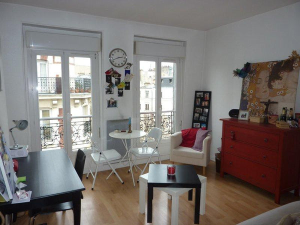 Studio plein de charme et fonctionnel, vrai canapé lit (vrai matelas différent d Paris, France Studio charmant proche Montparnasse Entire rental unit vacation rental 12696755