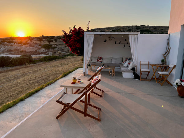 Ideally located near the village of Zefyria, on the hill of Korfos, this country Athens, Greece Chrissa's house Cycladic home vacation rental 21718381