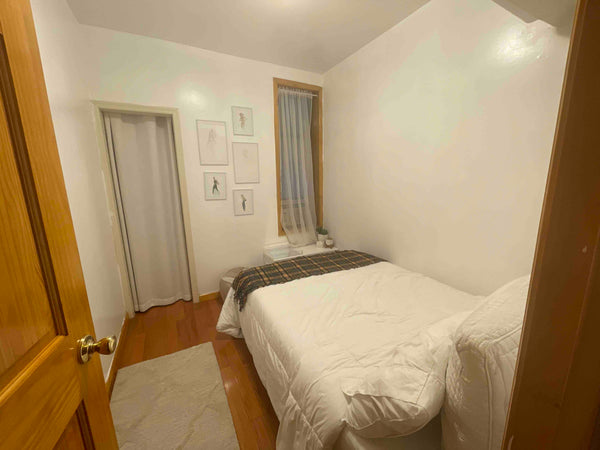 Amazing  room in Cozy apartment located downtown Manhattan Chinatown. Walking di New York, NY Rental unit in New York · ★4.84 · 1 bedroom · 1 bed · 1 shared bath Private room in rental unit vacation rental 42982053