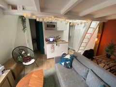 Studio refait entièrement à neuf, situé au 6ème et dernier étage avec ascenseur  Paris, France Studio with sky view from bed near Sacré Cœur Entire rental unit vacation rental 16416134