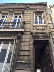 Maison de 150 m2 avec jardin privatif et barbecue se trouvant à quelques centain Bordeaux, France Bordeaux Centre Grande Maison avec Jardin Entire townhouse vacation rental 36545895