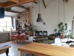Grand loft 115m² très lumineux avec petite terrasse<br />Au pied du métro Porte  Paris, France Loft atypique hauts de Belleville Entire rental unit vacation rental 6344172