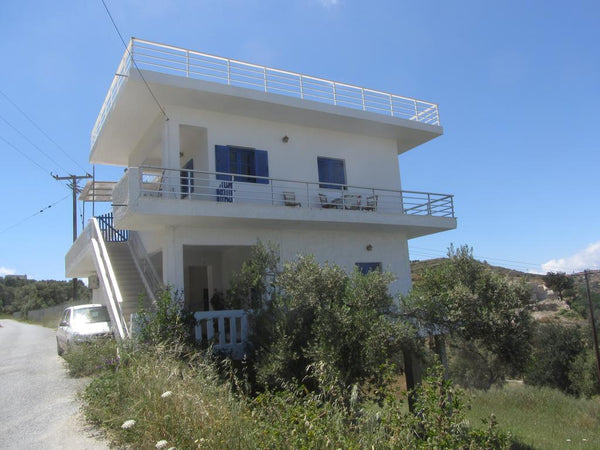 Α  Quiet  Place ,Ideal  for your Holidays with your Friend  and With Your Family Kamilari, Greece 