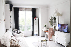 Havre de paix au cœur du quartier des Abbesses, studio avec balcon & vue sur la  Paris, France Studio Montmartre vue sur la Tour Eiffel Entire rental unit vacation rental 19608471