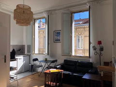 Nous vous accueillons dans un studio privé de 25 m2 calme et lumineux situé au r Bordeaux, France Studio indépendant au rdc d'une maison bordelaise Entire townhouse vacation rental 45211962