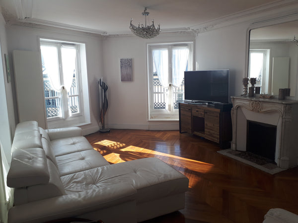 Our 76 m2 is in a fantastic location next to the Champs Elysee, walking distance Paris, France Gorgeous Views from Balcony + AC unit!! Entire rental unit vacation rental 12661406