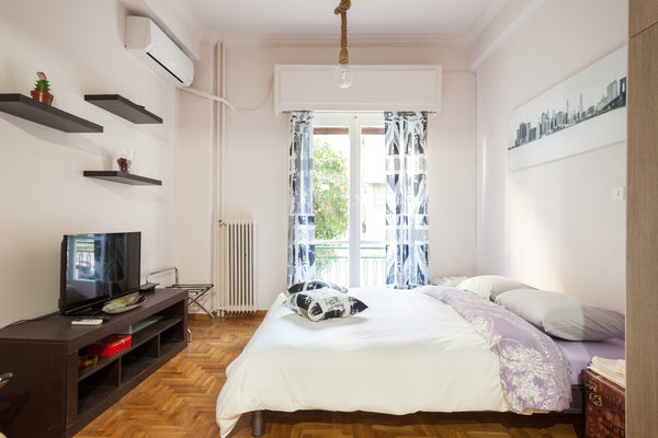 This lovely, fully equipped and recently renovated sunny studio (25sqm - ground  Chalandri, Greece Lovely studio - Special Price Entire rental unit vacation rental 9958511