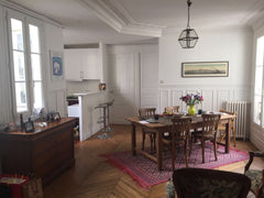 Quartier République à Paris.  Chambre de 11 m2 dans un bel immeuble  haussmannie Paris, France Chambre dans un appartement de charme République Private room in rental unit vacation rental 19947555