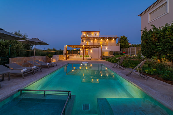 Estella Villa is a spacious & comfortable, fully equipped 4-bedroom villa with p Rethimnon, Greece Estella Villa - Pool, BBQ & Magnificent Views Entire villa vacation rental 45390650