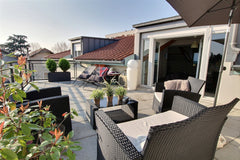 Dans le charmant quartier de Montchat dans le 3ème arrondissement de Lyon, à deu Lyon, France T3  115m²  dernier étage, terrasse de 34m², garage Entire rental unit vacation rental 32003585