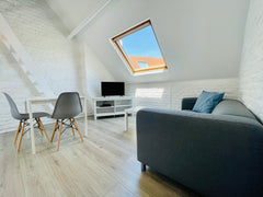 Saint-Gilles, à Proximité du Châtelain : Magnifique studio idéal pour accueillir Sint-Genesius-Rode, Belgium The Roof Entire rental unit vacation rental 633677691066063201