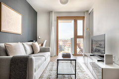 Show up and start living from day one in Vienna with this spacious one-bedroom B Vienna, Austria Favoriten 1BR w/ Roof, Gym & Lounge, 1min to HBF Entire rental unit vacation rental 625781933187774726