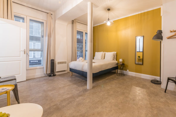 My accommodation is located in the heart of the 4th arrondissement, less than 5   Hôtel de Ville - Marais 4: cosy apartment for 4 Entire rental unit vacation rental 16542111