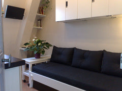 Studio de 9 m2, tout équipé, refait à neuf, ideal pour se rendre à pied (10 min   Champs Elysées/Ternes/Maillot Entire rental unit vacation rental 10514687