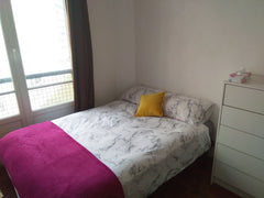 Private room with double bed in spacious apartment in Paris, plenty of windows t Paris, France Private room in cozy and spacious apartment Private room in rental unit vacation rental 23318819