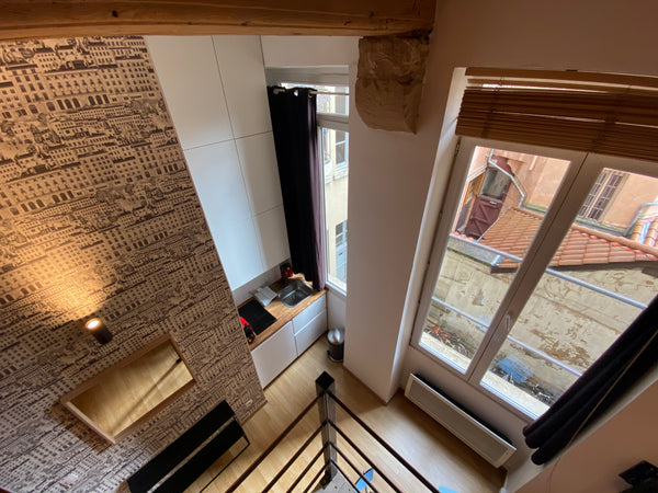 Studio calme et lumineux pour 2 personnes entièrement refait à neuf, avec une jo Lyon, France Le Petit Condé - Studio hyper centre - Perrache Entire rental unit vacation rental 49472372
