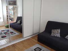 Appartement Studio de 23m² au 2ème étage situé dans le 15eme arrondissement, à 2 Paris, France Studio de charme proche Tour Eiffel Entire rental unit vacation rental 7045262