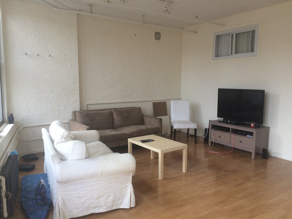 One private bedroom in a three bedroom. The apartment is bright and very spaciou Paris, France Rental unit in New York · 1 bedroom · 1 bed · 1 bath Private room in rental unit vacation rental 6371890