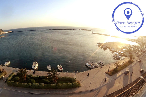 A unique, perfectly located studio (1 double bed) in the town (Chora) of Tinos i Athens, Greece Rooftop Studio with amazing view at Tinos port Entire rental unit vacation rental 14685645