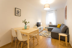 Welcome!<br />I am pleased to invite you to a unique place located in the city c  Big Apartament close to Schönbrunn & Metro Station Entire rental unit vacation rental 29561265