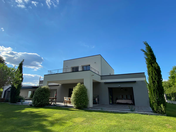 Détendez-vous dans ce logement calme et élégant. <br />Cette maison agréable et  Bordeaux, France Charming villa with private pool Entire villa vacation rental 50514872