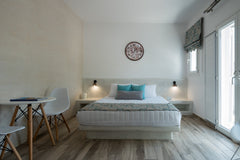 Honeymoon Room with Outdoor Jacuzzi<br /><br />20 square meters | Max Occupancy  Athens, Greece Oasis Hotel - Standard Room with Outdoor Jacuzzi Room in hotel vacation rental 42112333