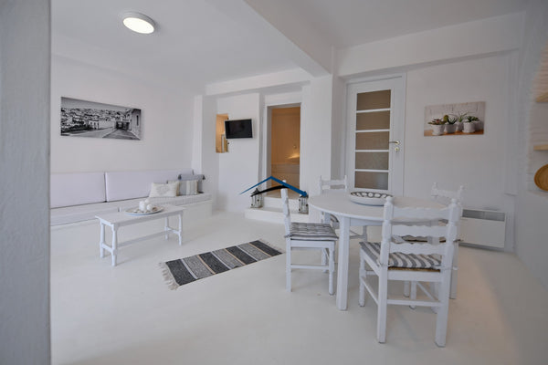 The house is set in the upper part of Ioulida, the main town/village of the isla Athens, Greece Fully renovated apartment in the heart of Ioulis Entire vacation home vacation rental 637554394391812853