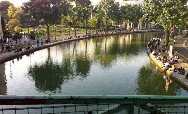 Lovely, cosy and very quiet studio. 140cm bed, can accommodate a couple. Located Paris, France Nice studio - Canal St Martin Paris Entire rental unit vacation rental 3719263