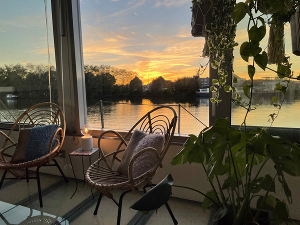 Enjoy a stay on board of a 1952 barge with astonishing views on the old docks of Ghent, Belgium Le Petit Bordeleau Boat vacation rental 51237606