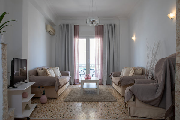 It's a pleasure to welcome you to the house of my childhood! It is a fully renov Athens, Greece Alexandra's Shelter Entire rental unit vacation rental 26273445