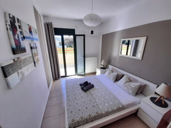Unsere Ferienwohnung hat eine Gesamtfläche von 80qm. 2 Schlafzimmer, Küche, Wohn  Paralia Apts Stavros Apt 3 Entire rental unit vacation rental 45211636