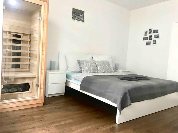 Our beautiful, newly refurbished unit in the heart of the City Centre, is all yo  SPA studio with private SAUNA in the City Centre! Entire rental unit vacation rental 35398192
