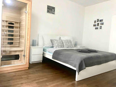 Our beautiful, newly refurbished unit in the heart of the City Centre, is all yo  SPA studio with private SAUNA in the City Centre! Entire rental unit vacation rental 35398192