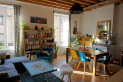 Appartement meublé T2 rénové dans le charme de l'ancien (poutres apparentes, par Lyon, France Superbe appartement rénové, à 20min de Lyon centre Entire rental unit vacation rental 710771871456371608