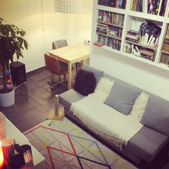 Appartement parisien atypique, sur 2 niveaux, avec courette privative idéale pou Paris, France Souplex atypique avec courette Entire rental unit vacation rental 6978852