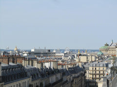 Come to discover my big studio (23m2) in the north of Paris. It is located in th  Appart superbe vue - Idéal pour un couple Entire rental unit vacation rental 12928425