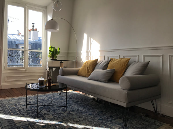 Charmant 2 pièces (1 chambre/1 salon) haussmanien de 33m2 lumineux, calme et con Paris, France Le charme parisien à Montmartre Entire rental unit vacation rental 22940719
