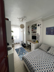 Détendez-vous dans ce petit studio très cosy et bien entretenu, avec tout ce qu' Paris, France Charmant studio parisien idéalement situé Entire rental unit vacation rental 10747143