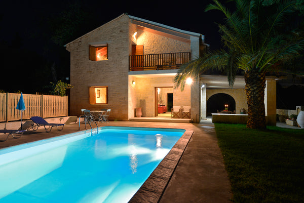 Dionysus Villa is locates outside Kalyves Village, 250m from the beach of Kyani   Dionysus Villa, 400m from the sandy beach Entire villa vacation rental 21273032
