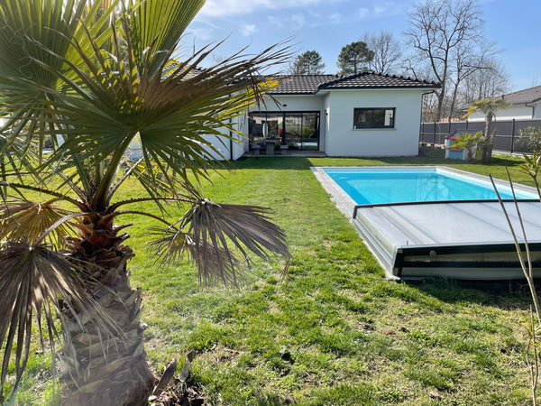Dans une  maison neuve, située dans un quartier résidentiel, à 5 min du Golf du  San Francisco, CA Maison entière avec piscine et trampoline Entire home vacation rental 32249358