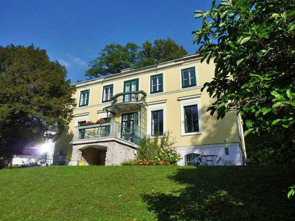 Note: You can directly book the best price if your travel dates are available, a Austria Villenapartment Neuwaldegg for 4 persons Entire rental unit vacation rental 24443919
