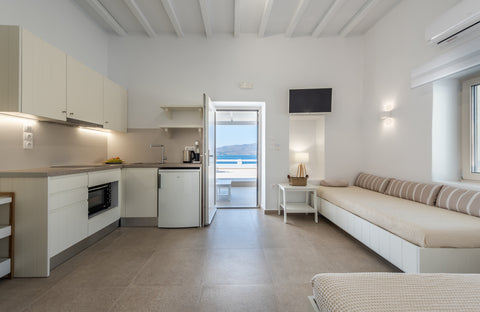 Anemi is a   part of 'Anemi Suites' complex, located close to Adamas port<br />a Plaka, Greece Anemi Suites (Anemi) Entire rental unit vacation rental 558385265102217808