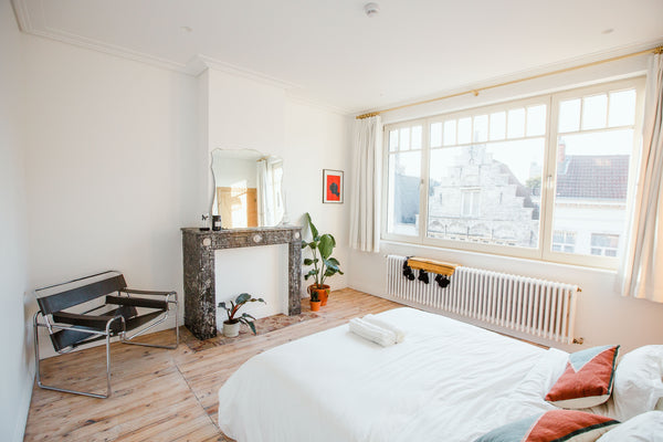 Bright spacious room in a newly renovated art deco house from the early 40's. Lo Ghent, Belgium Bright room in Art-deco House, Top location Private room in home vacation rental 38515687