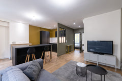Profitez d'un logement élégant et central.<br />Situé Rue du Lac, dans un immeub Vernaison, France T2 43m2 Neuf Lyon 3 Part Dieu très chic Entire rental unit vacation rental 632599089902647612