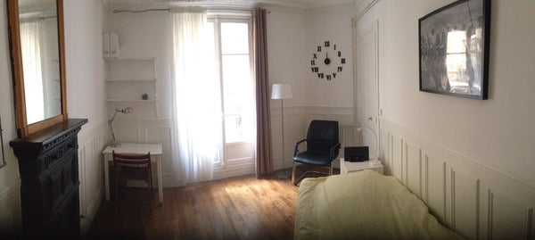 L'appartement, avec parquet et moulures d'origine, vient d'être entièrement réno France 2 pièces agréable 4 couchages 43 m² Entire rental unit vacation rental 7046926