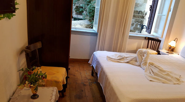 Just 30 meters from the sea, the Venetian harbor, the guest house 