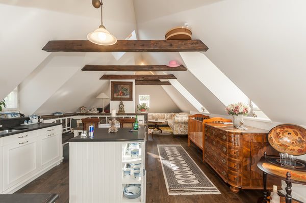 Welcome to your home in Prague.<br /><br />Have you ever entered a dreamlike hom Prague, Czechia Glamorous Loft 5' from Prague Castle  w/ Breakfast Entire rental unit vacation rental 8933458