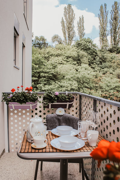 This charming cozy studio offers a place for a perfect holiday in Prague. The bi  Cozy Serviced Strudio with Balcony Entire serviced apartment vacation rental 53618452