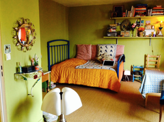 Parisian building. With elevator. with a terrasse with a south view. Ideal and v Paris, France LOVELY PARISIAN APPARTEMENT 75011 Entire rental unit vacation rental 3030215